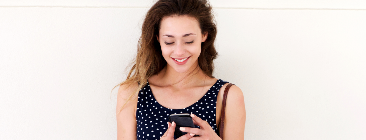 girl texting
